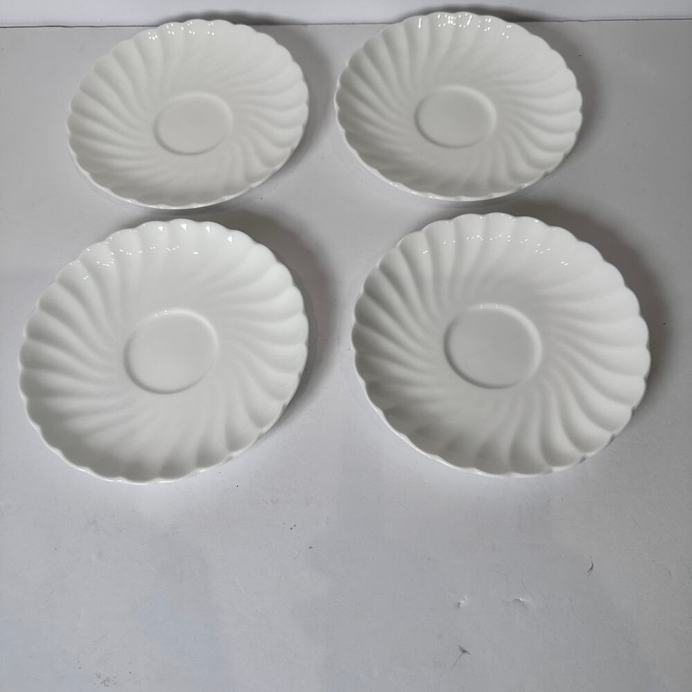 Vintage Wedgwood Candlelight Bone China 5.5" Saucers Set of 4 Swirl Rim